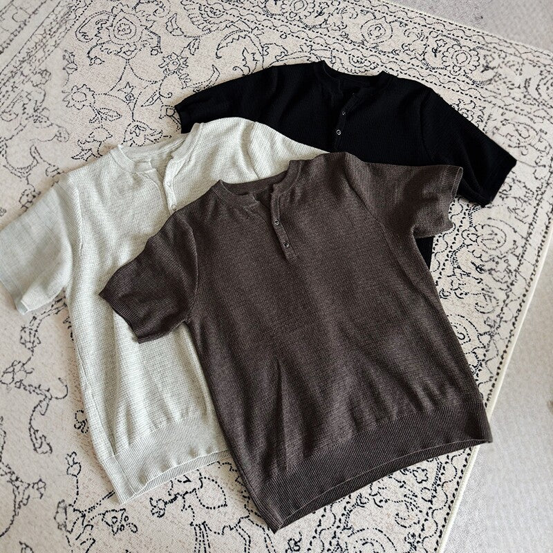 Men's Henley Collar Knit Short Sleeve Polo Shirt in Gray