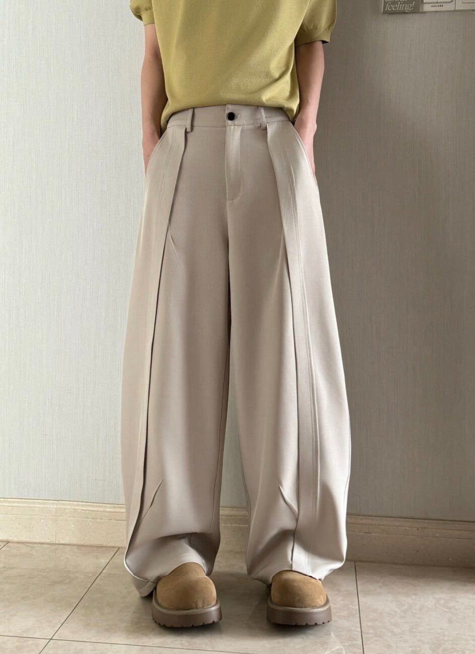 Men's Pleated Wide-Leg Trousers - Relaxed Drape Fit - Black