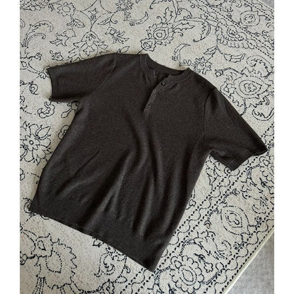 Men's Henley Collar Knit Short Sleeve Polo Shirt in Gray