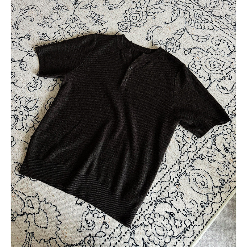 Men's Henley Collar Knit Short Sleeve Polo Shirt in Black