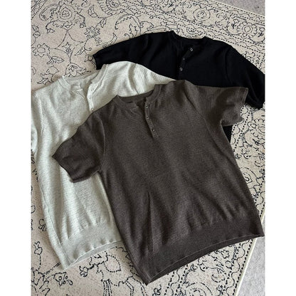 Men's Henley Collar Knit Short Sleeve Polo Shirt in Black